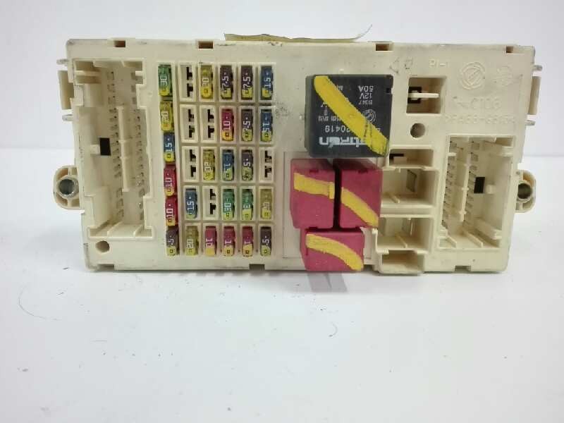 Recambio de caja reles / fusibles para fiat stilo (192) 1.9 jtd cat referencia OEM IAM 501209520040  