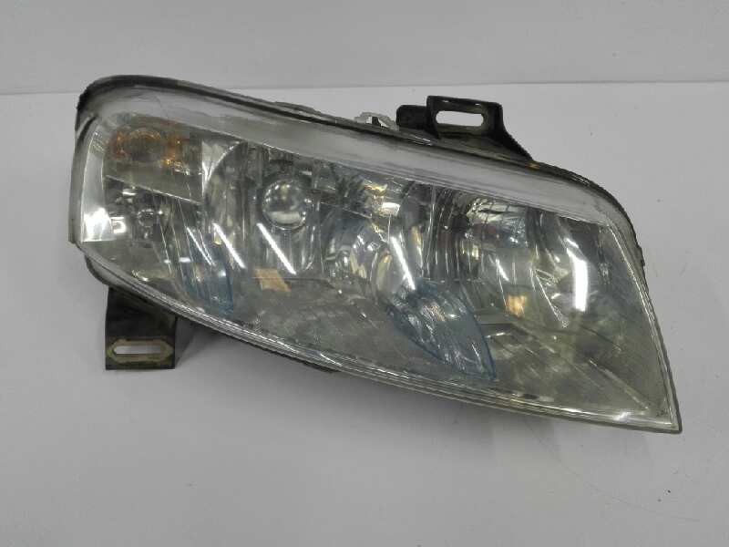 Recambio de faro derecho para fiat stilo (192) 1.9 jtd cat referencia OEM IAM   