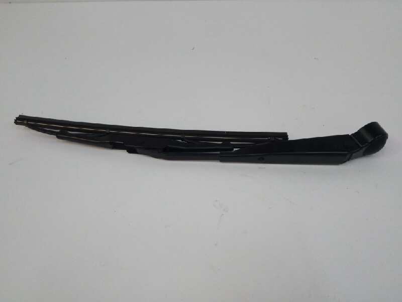 Recambio de brazo limpia trasero para jeep compass 2.2 crd cat referencia OEM IAM 05303787AD Recambio de brazo limpia trasero para jeep compass 2.2 crd cat referencia OEM IAM 05303787AD