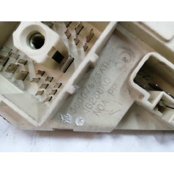 Recambio de caja reles / fusibles para jeep cherokee (xj) 2.5 td jamboree referencia OEM IAM 56007573AD 16238AC 