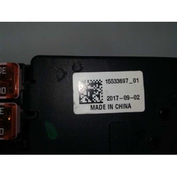 Recambio de caja reles / fusibles para opel astra k lim. 5türig 1.6 cdti dpf referencia OEM IAM 15533697  