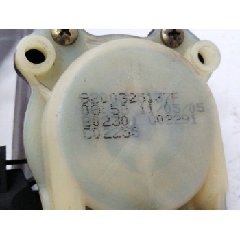 Recambio de elevalunas delantero derecho para renault megane ii berlina 3p 1.6 16v referencia OEM IAM FUNDA 8200325137 