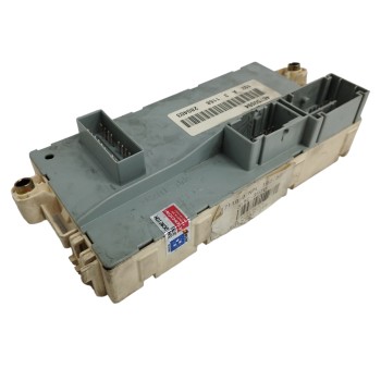 Recambio de caja reles / fusibles para fiat stilo (192) 1.9 jtd cat referencia OEM IAM 501209520040  