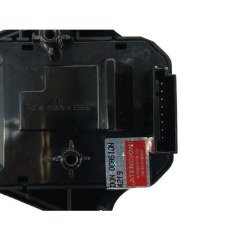 Recambio de mando volante para kia carens iv 1.7 crdi referencia OEM IAM  LADO DERECHO 