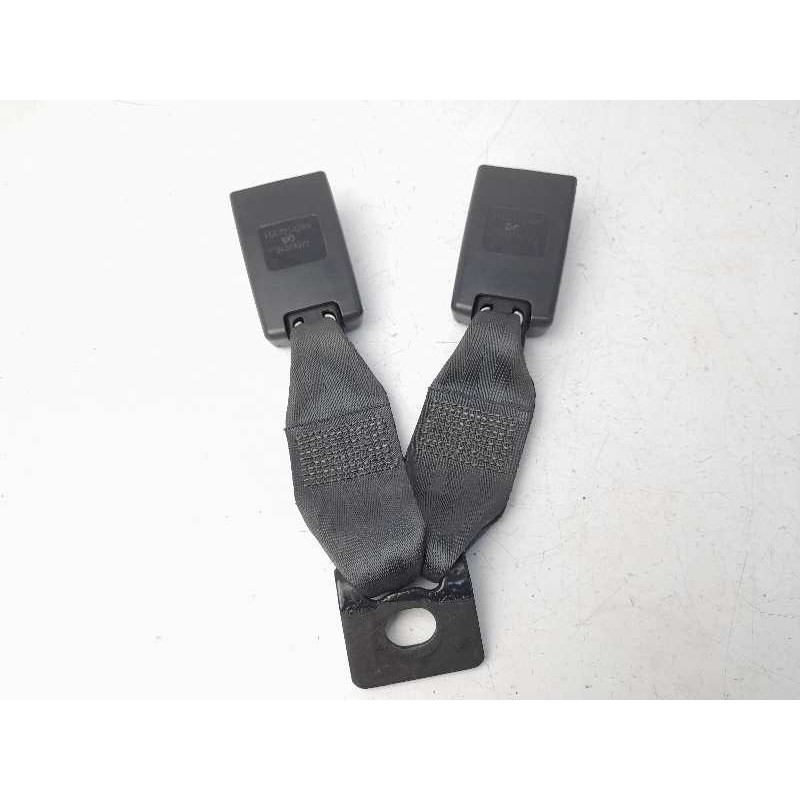Recambio de enganche cinturon izquierdo para dodge caliber 2.0 16v crd cat referencia OEM IAM 1GC391DVAA TRASERO 