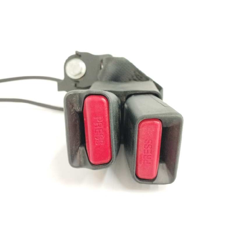 Recambio de enganche cinturon derecho para renault kadjar 1.6 dci diesel fap energy referencia OEM IAM  TRASERO 