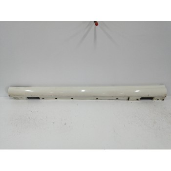 Recambio de faldon lateral para mercedes-benz clase c (w204) berlina 2.2 cdi cat referencia OEM IAM A2046981354 IZQUIERDO 