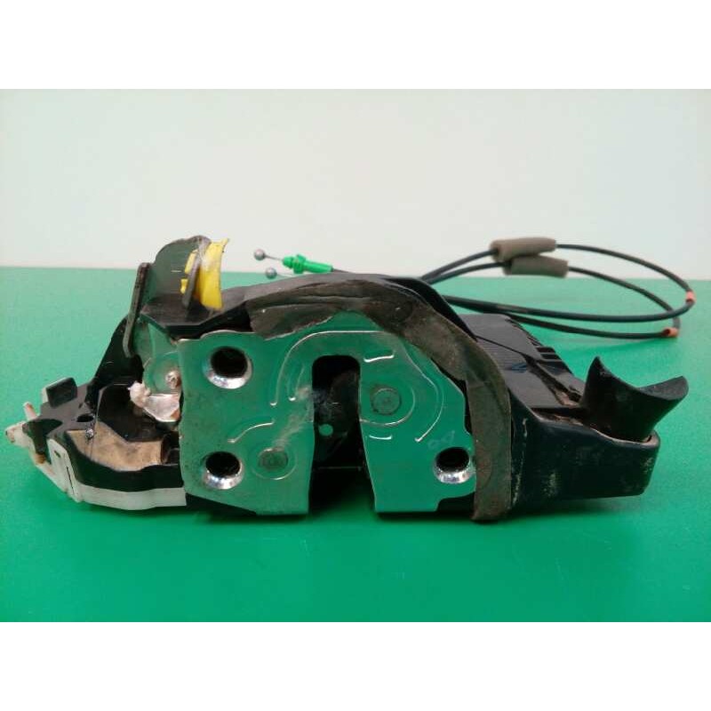 Recambio de cerradura puerta delantera izquierda para toyota yaris (_p13_) 1.0 (ksp130_) referencia OEM IAM T4311140F3  