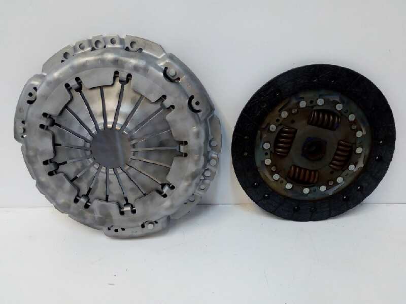 Recambio de kit embrague para renault master ii phase 2 caja cerrada 2.5 diesel referencia OEM IAM 412304501 324061610 