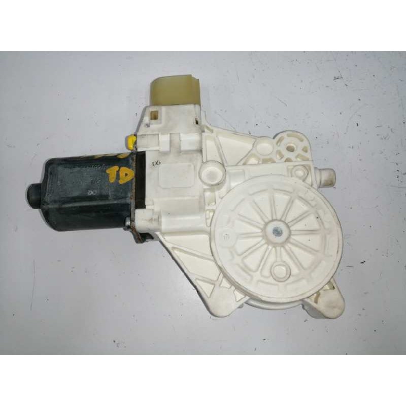 Recambio de motor elevalunas trasero derecho para bmw serie 7 (f01/f02) 750ld xdrive referencia OEM IAM 70460320 0130822515 