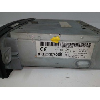 Recambio de sistema audio / radio cd para mercedes-benz clase c (w203) berlina 200 cdi (la) (203.007) referencia OEM IAM A203820