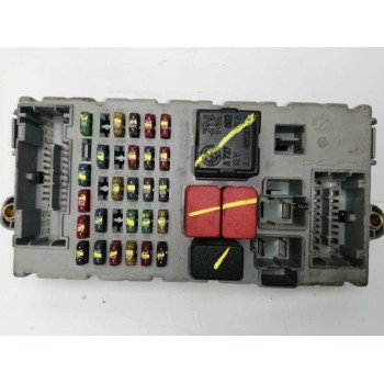 CAJA RELES / FUSIBLES 46812228 