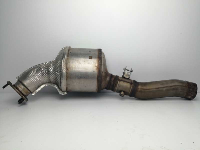 Recambio de catalizador para audi a4 avant (8w5) sport edition quattro referencia OEM IAM 8W0131703AQ 8W0230AA Recambio de catalizador para audi a4 avant (8w5) sport edition quattro referencia OEM IAM 8W0131703AQ 8W0230AA