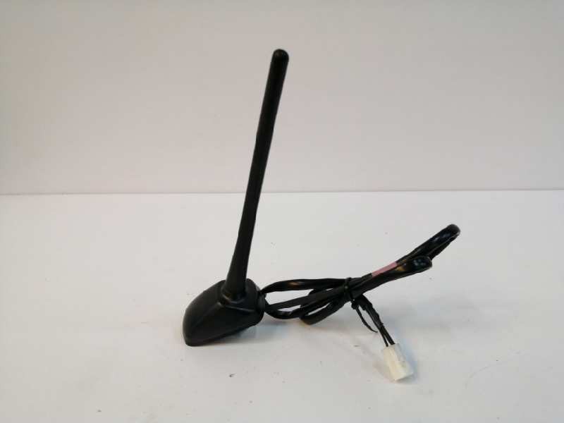 Recambio de base de antena para toyota auris touring sports (e18) 1.8 16v cat (híbrido) referencia OEM IAM Recambio de base de antena para toyota auris touring sports (e18) 1.8 16v cat (híbrido) referencia OEM IAM
