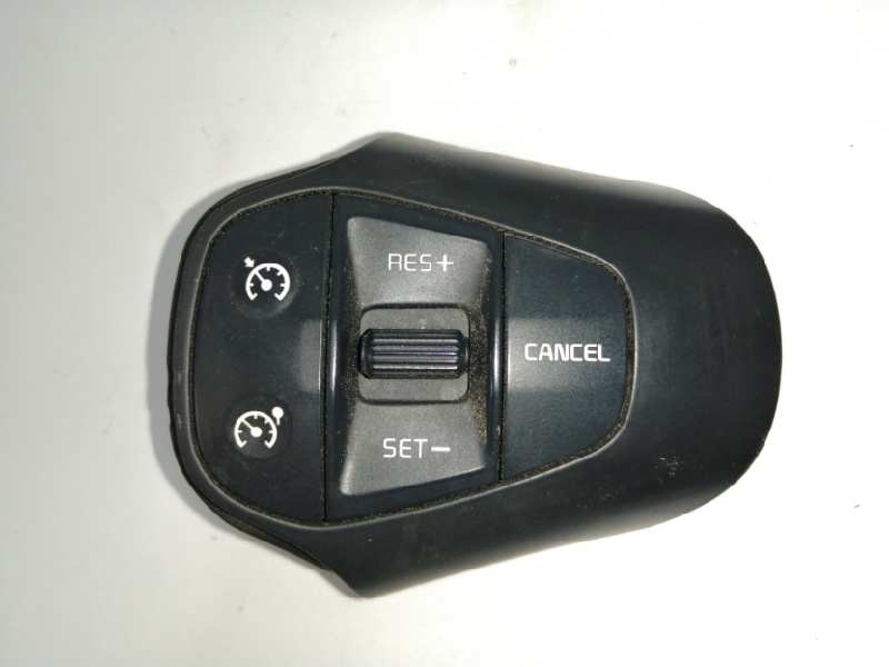 Recambio de mando volante para kia carens ( ) 1.7 crdi cat referencia OEM IAM 96700A4200 LADO DERECHO Recambio de mando volante para kia carens ( ) 1.7 crdi cat referencia OEM IAM 96700A4200 LADO DERECHO