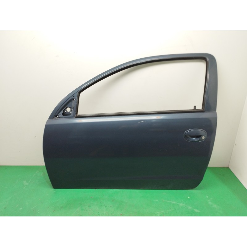 Recambio de puerta delantera izquierda para opel corsa c 1.3 16v cdti cat (z 13 dt / ln9) referencia OEM IAM  OBSERVAR FOTOS 
