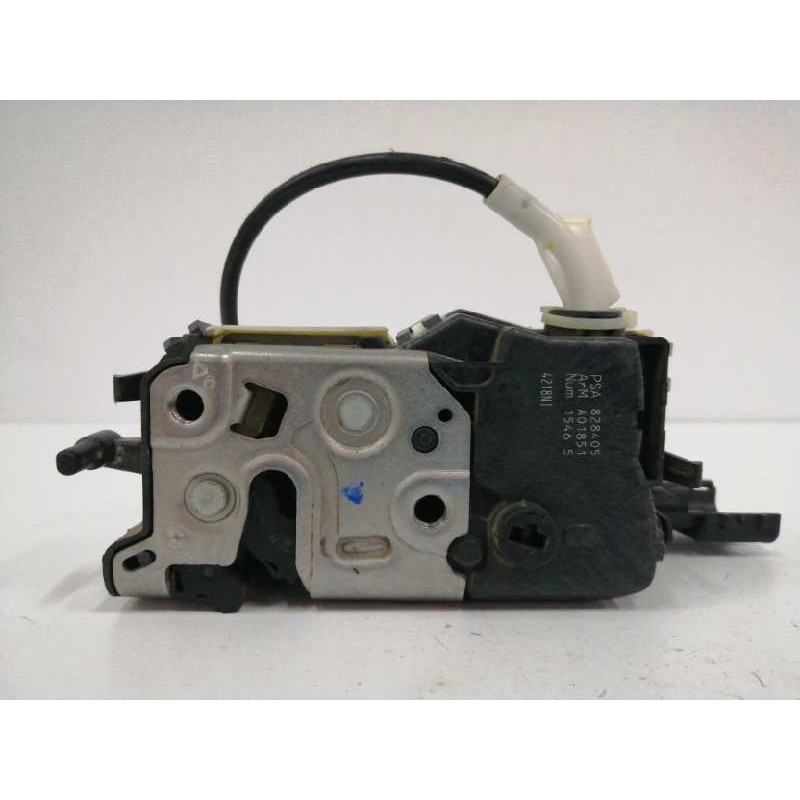Recambio de cerradura puerta delantera derecha para citroën berlingo cuadro 1.6 16v hdi referencia OEM IAM 828405 PSA828405 