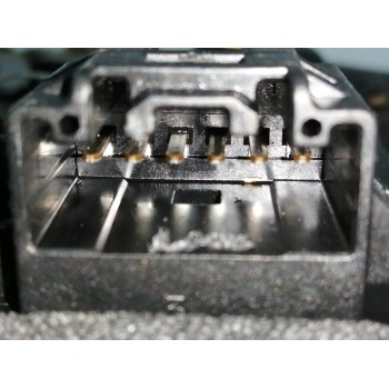 Recambio de cerradura puerta delantera derecha para mazda 2 berlina (dy) 1.6 cat referencia OEM IAM A92SPLR  