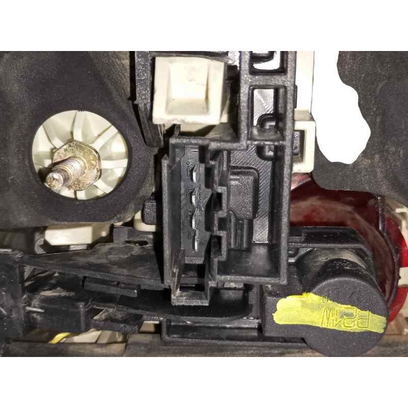 PILOTO TRASERO DERECHO INTERIOR 28268003