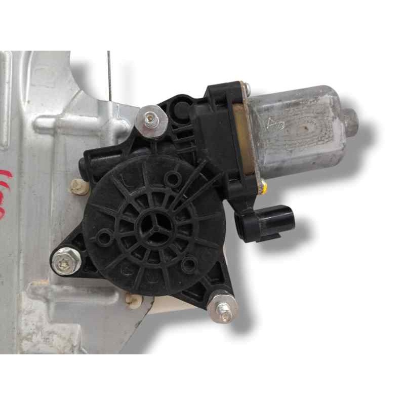 ELEVALUNAS DELANTERO DERECHO