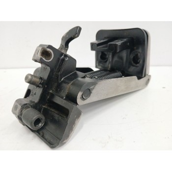 Recambio de soporte / guia puerta corredera para mercedes-benz mb 100 d caja cerrada / combi 2.4 diesel referencia OEM IAM A6017