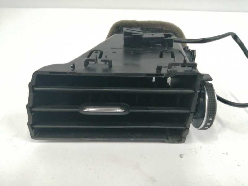 Recambio de rejilla aireadora para audi a4 avant (8w5) sport edition quattro referencia OEM IAM 8W1820901 LADO IZQUIERDO Recambio de rejilla aireadora para audi a4 avant (8w5) sport edition quattro referencia OEM IAM 8W1820901 LADO IZQUIERDO