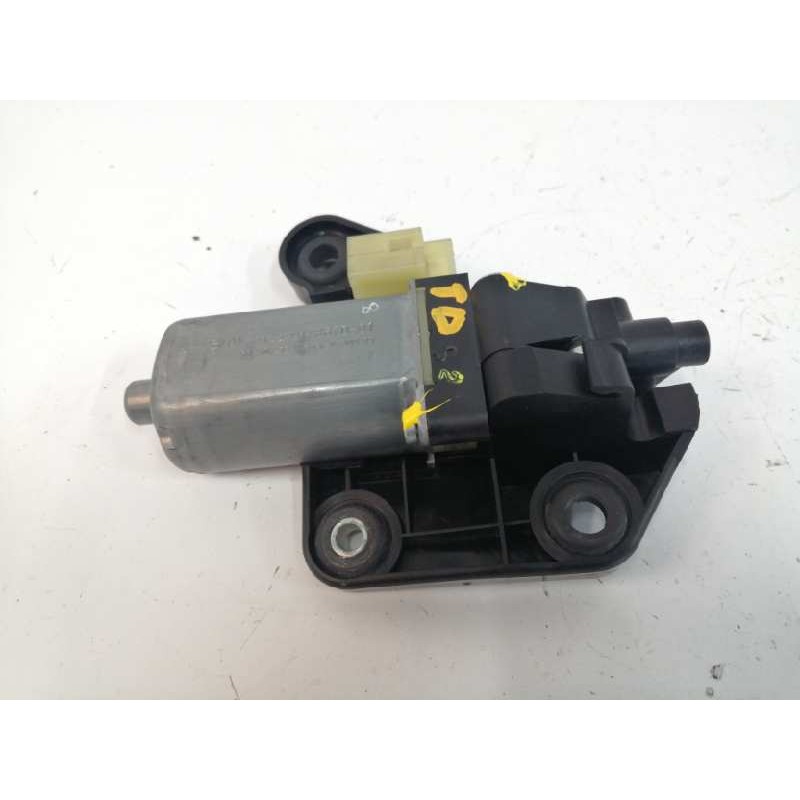 MOTOR ELEVALUNAS TRASERO DERECHO MOTOR CORTINAS