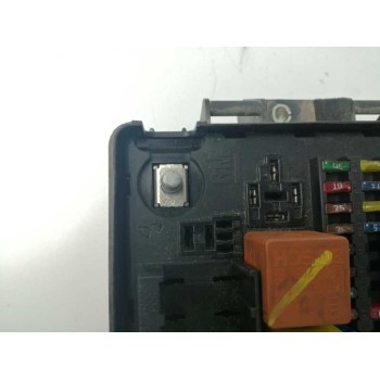 Recambio de caja reles / fusibles para opel vectra c caravan elegance referencia OEM IAM 13170899 519066104 