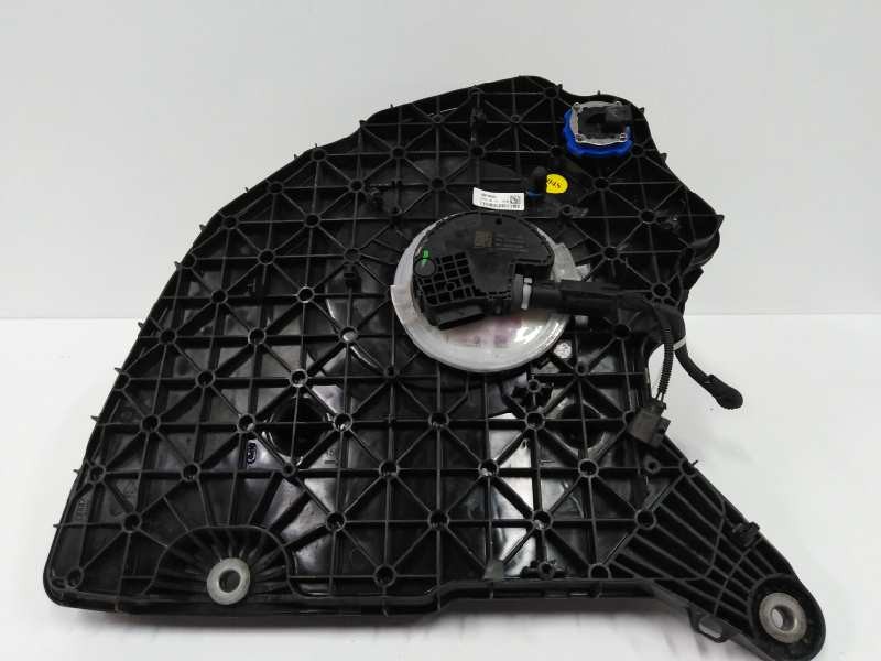Recambio de deposito adblue para audi a4 avant (8w5) sport edition quattro referencia OEM IAM 8WD131878BK DEPOSITO ADBLUE 406740 Recambio de deposito adblue para audi a4 avant (8w5) sport edition quattro referencia OEM IAM 8WD131878BK DEPOSITO ADBLUE 406740