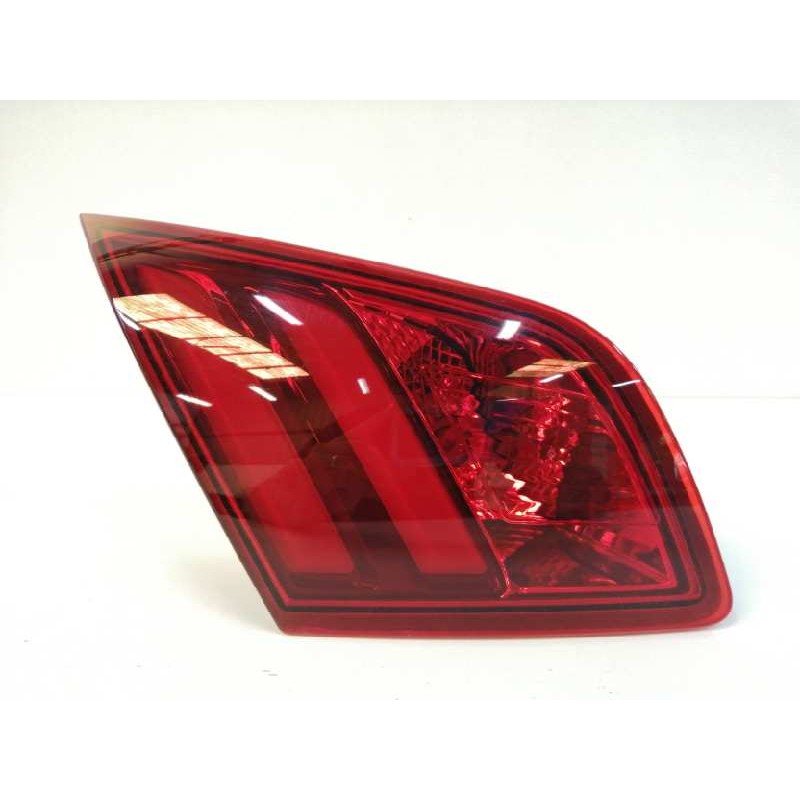 Recambio de piloto trasero izquierdo interior para peugeot 308 1.2 12v e-thp referencia OEM IAM 9877818380  