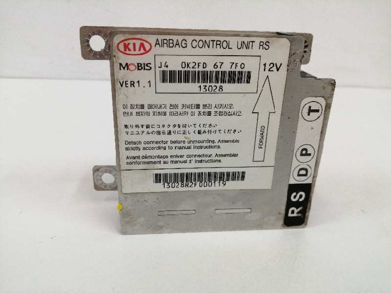 Recambio de centralita airbag para kia carens 1.6 lx referencia OEM IAM 0K2FD677F0  
