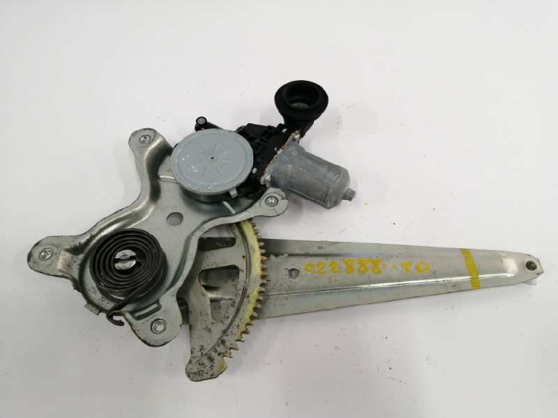 Recambio de elevalunas trasero derecho para lexus rx 3.3 v6 24v cat referencia OEM IAM 8571058010 0620401760 Recambio de elevalunas trasero derecho para lexus rx 3.3 v6 24v cat referencia OEM IAM 8571058010 0620401760