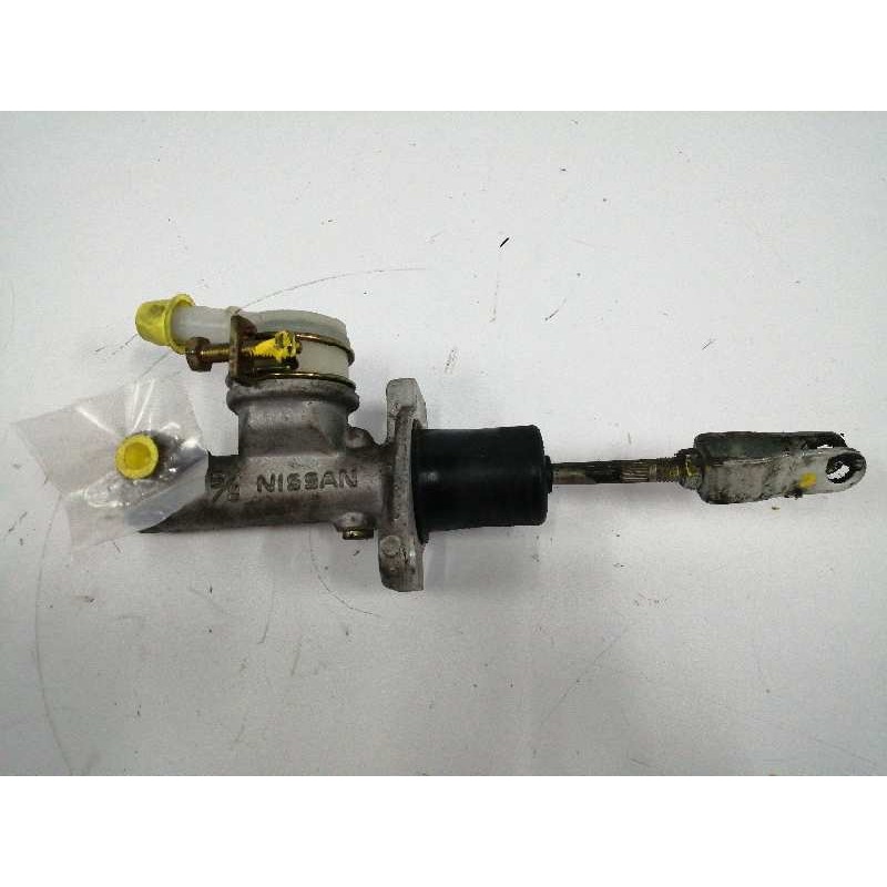 Recambio de bomba embrague para nissan cabstar e 3.0 diesel referencia OEM IAM   