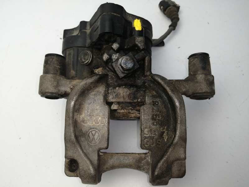 Recambio de pinza freno trasera derecha para audi a3 sportback (8va) ambiente referencia OEM IAM 5Q0615406BR  