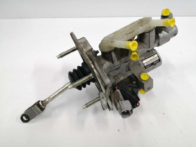 Recambio de bomba freno para lexus rx 3.3 v6 24v cat referencia OEM IAM 13811010420 Recambio de bomba freno para lexus rx 3.3 v6 24v cat referencia OEM IAM 13811010420