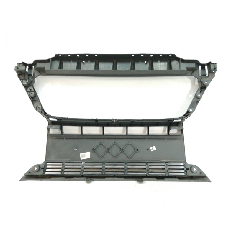 REJILLA PARAGOLPES CENTRAL REPARADA