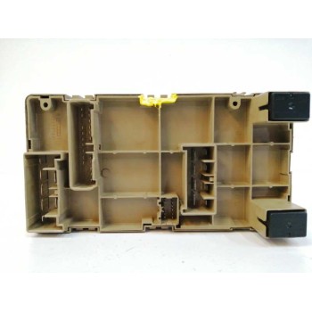 Recambio de caja reles / fusibles para subaru xv 2.0 cat referencia OEM IAM 82201FJ010  