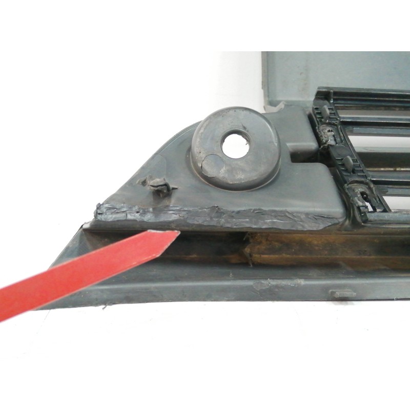 REJILLA PARAGOLPES CENTRAL REPARADA