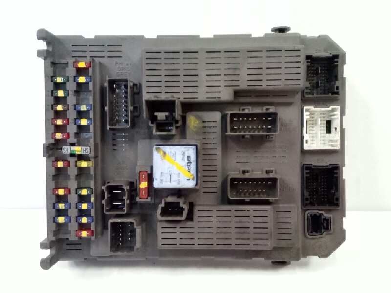 Recambio de caja reles / fusibles para citroën c5 berlina 2.0 16v cat (rfn / ew10j4) referencia OEM IAM 9645352980  