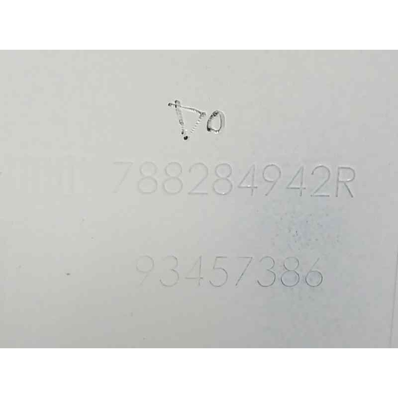 TAPA EXTERIOR COMBUSTIBLE 148063226R