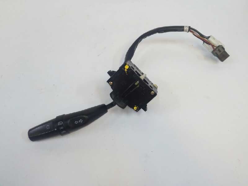 Recambio de mando intermitentes para hyundai h 1 h 1 combi con quinta puerta referencia OEM IAM 934004A870  