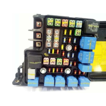 Recambio de caja reles / fusibles para kia cee´d active referencia OEM IAM 919501H030  
