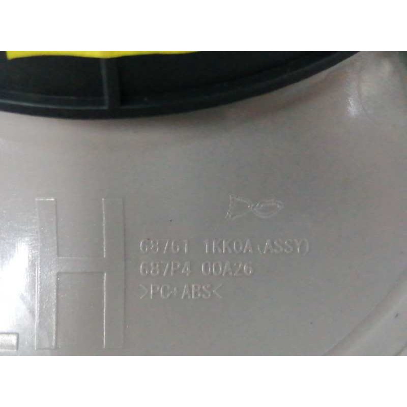 REJILLA AIREADORA DELANTERA IZQUIERDA