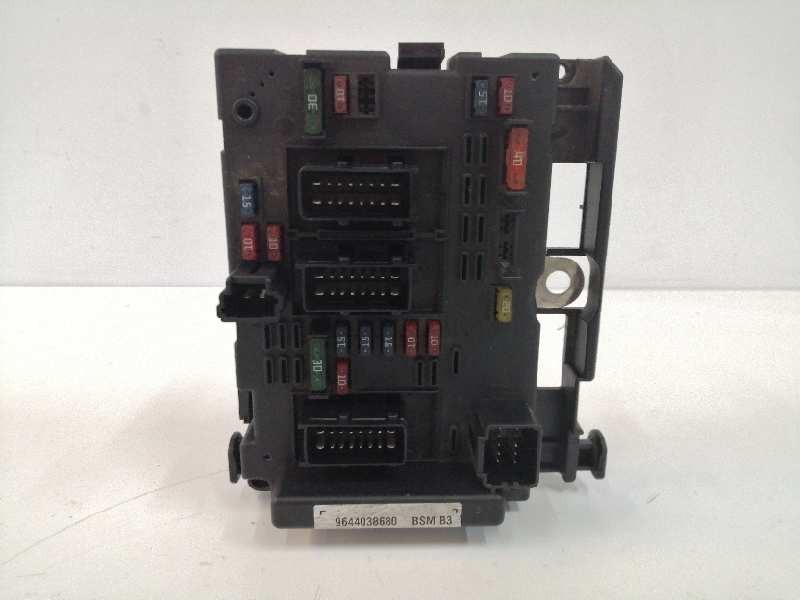 Recambio de caja reles / fusibles para peugeot 206 cc cc referencia OEM IAM 9644038680  