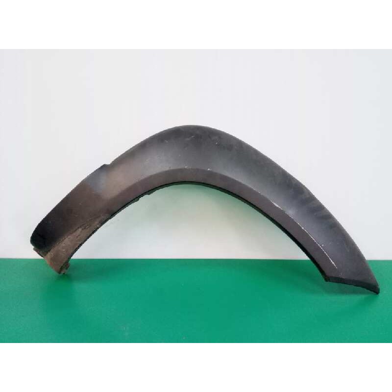 Recambio de aletin delantero derecho para hyundai tucson (jm) 2.0 crdi a las 4 ruedas referencia OEM IAM 877122E000 PINTURA DAÑA