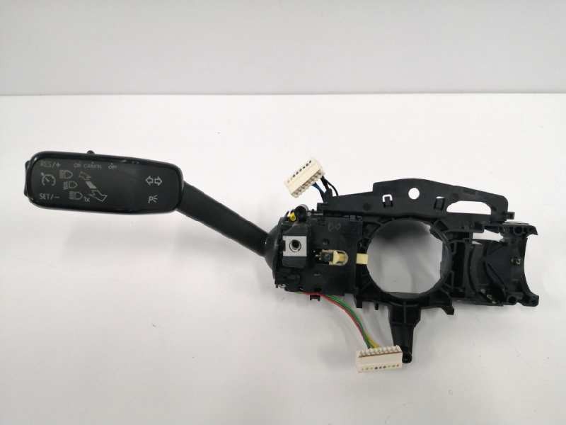 Recambio de mando intermitentes para skoda octavia lim. (5e3) 1.0 tsi referencia OEM IAM 5Q1953507B Recambio de mando intermitentes para skoda octavia lim. (5e3) 1.0 tsi referencia OEM IAM 5Q1953507B