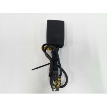 ENGANCHE CINTURON DERECHO A2038601569 DELANTERO 
