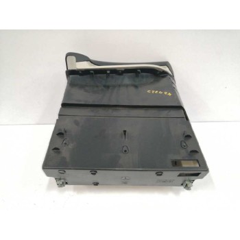 Recambio de guantera para renault captur 0.9 energy referencia OEM IAM 685003033F  