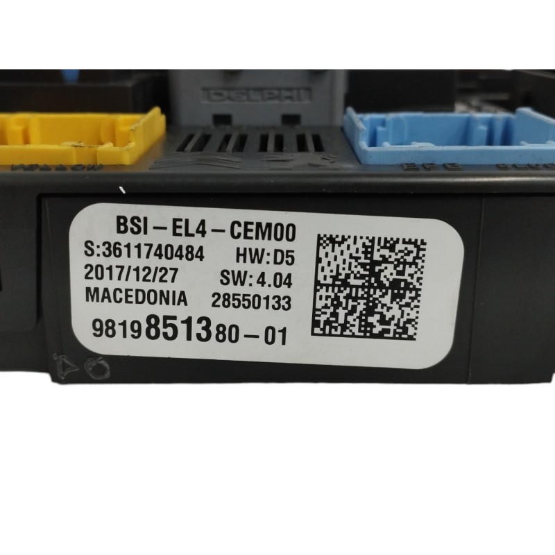 CAJA RELES / FUSIBLES