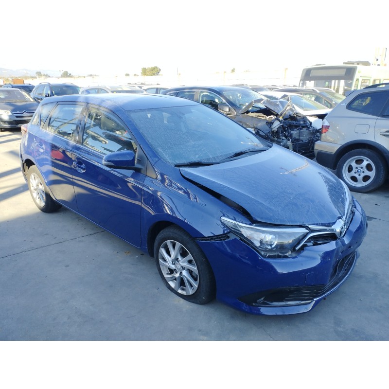 TOYOTA AURIS (_E18_)